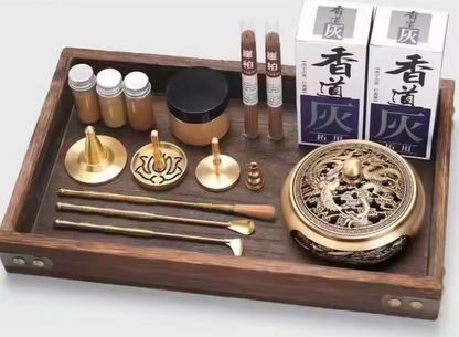 Kit d’Encens Traditionnel “Art du Rituel” – L’Art Ancestral au Service de Votre Calme Intérieur