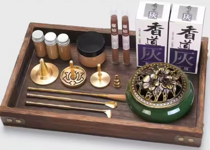 Kit d’Encens Traditionnel “Art du Rituel” – L’Art Ancestral au Service de Votre Calme Intérieur