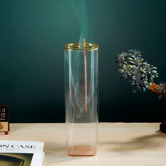 Encensoir en Verre “Spirale Zen” – Pour une Sérénité Visuelle et Sensorielle
Opération réussie